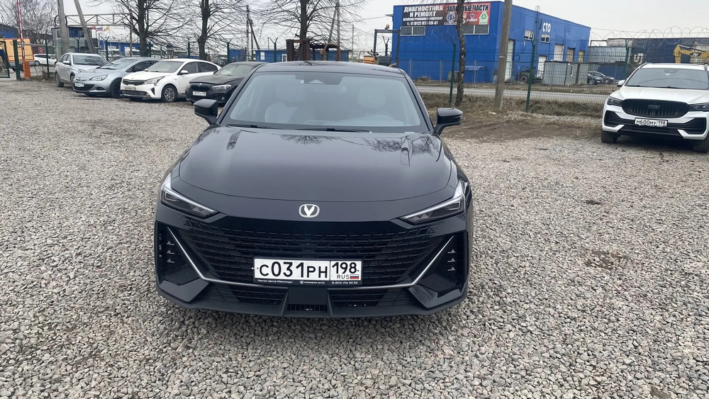 Changan UNI-V 1.5 AT DLX