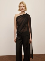 Топ на одно плечо Asymmetry