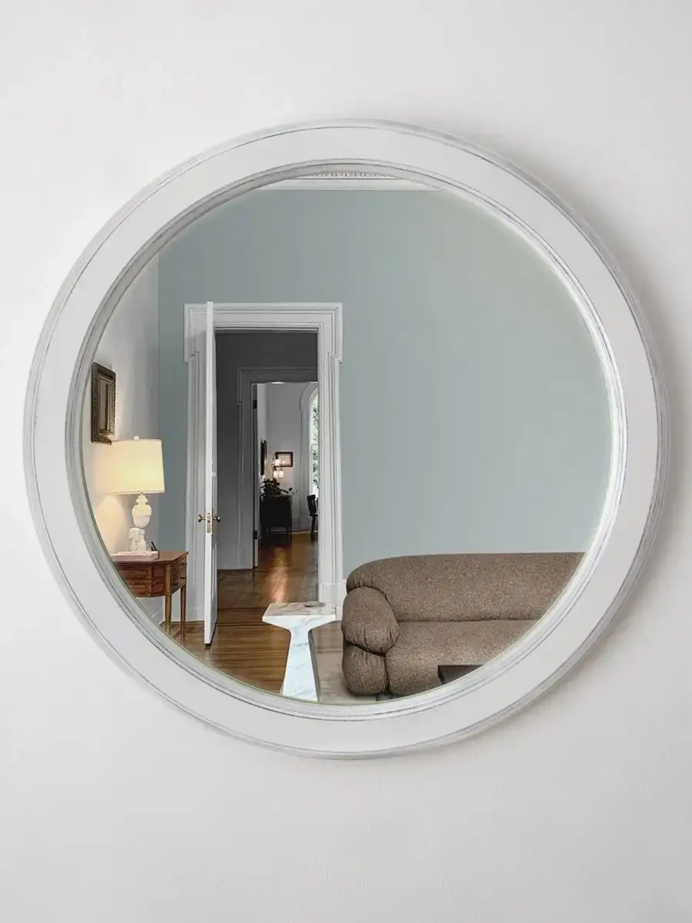 Зеркало настенное в ванную 47см