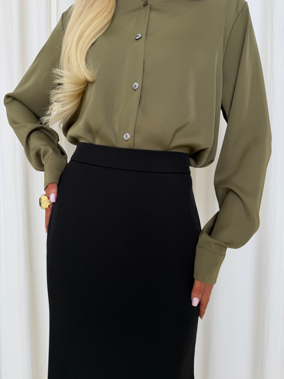 Юбка карандаш со шлицей черный