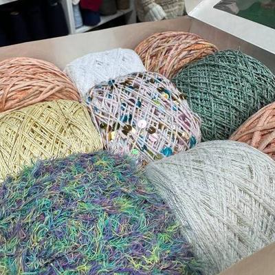 Набор летний итальянской фантазийной пряжи для топа, футболки, джемпера "МОНЕ"; состав: хлопок, вискоза, пайетки, люрекс; общий вес: 540 гр