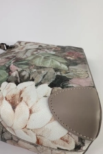 Женская форматная сумка с цветным принтом из натуральной кожи