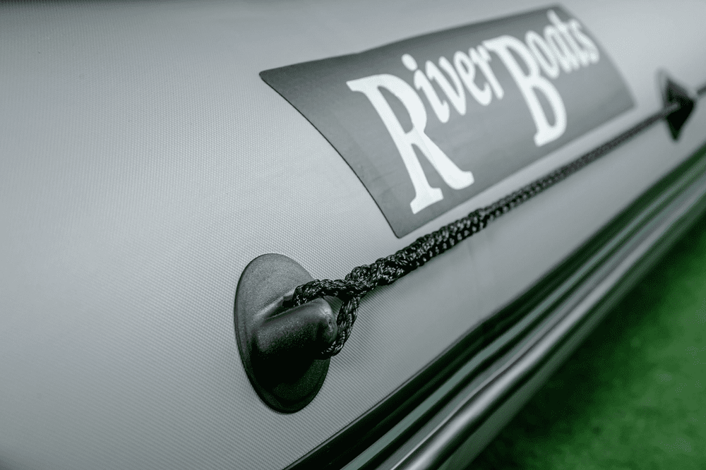 Лодка ПВХ RIVERBOATS 370 НДНД с фальшбортом