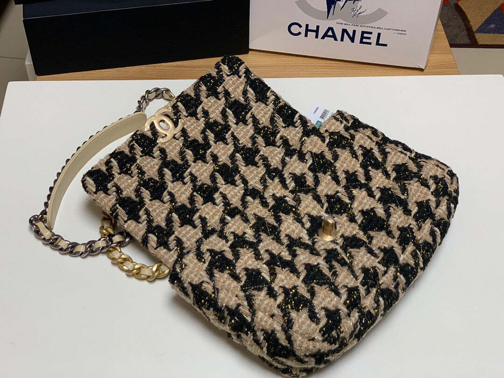 Chanel 19 Large 30 cm