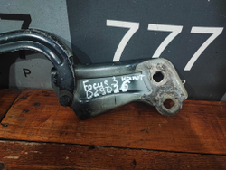 Петля капота левая Ford Focus 3, Kuga 2 (CBS) 11-19 Б/У Оригинал BM51A16801AD