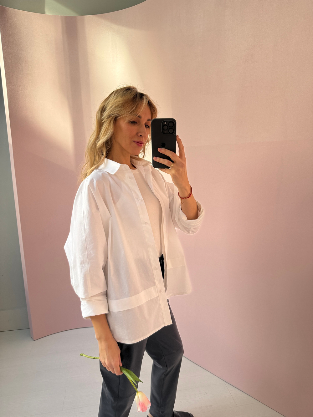 Рубашка с широким манжетом белая