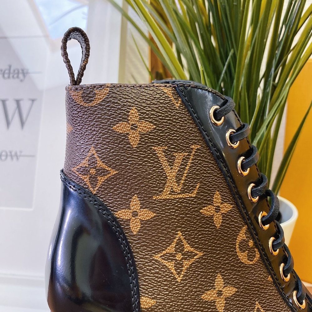 Кожаные ботильоны