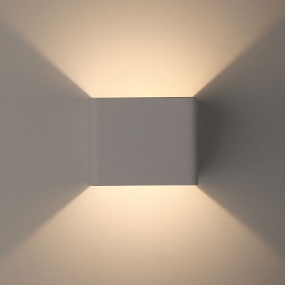 Светильник декоративный настенный светодиодный ЭРА WL3 WH 6Вт 3000К белый