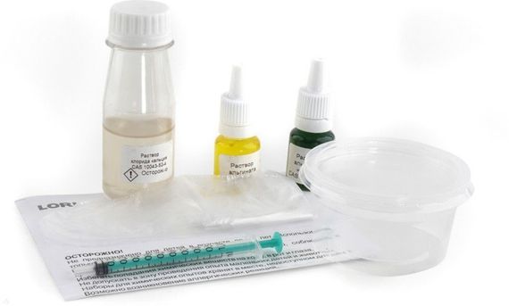 Kimyəvi Təcrübələr Lori Полимерные Червякм sarı və yaşıl