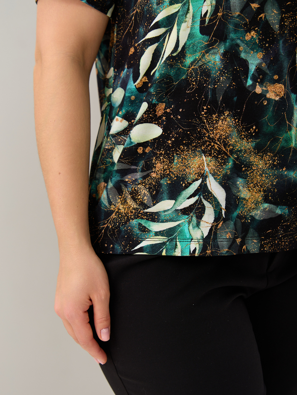 Футболка Фв-107/изумрудный-листьяфэнтези