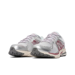 Кроссовки New Balance 860v2 Northern Lights ML860CC2 розово-бордовые с сетчатым верхом, шнуровка