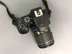 Nikon D3500 + 18-55mm 3.5-5.6G VR 32.900 кадров