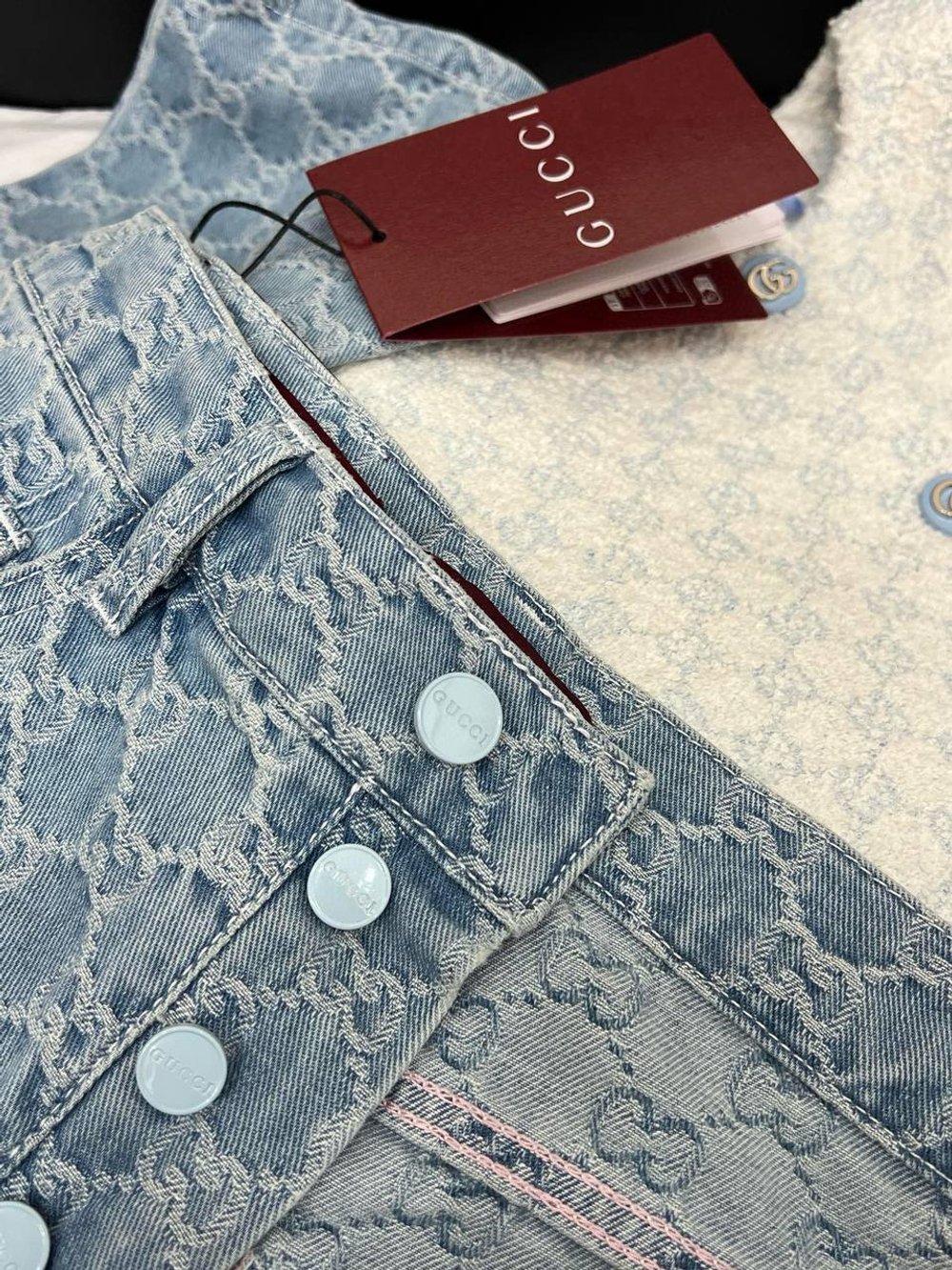 Джинсы Gucci