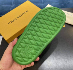 Шлепанцы Louis Vuitton