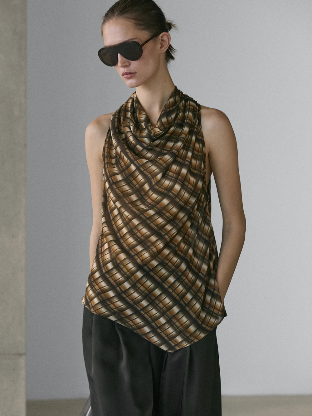 Massimo Dutti Струящийся топ с сборками, горчично-желтый