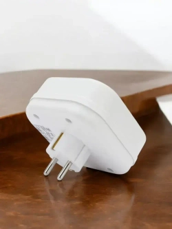 Разветвитель четверник сетевой с заземлением 16А, белый