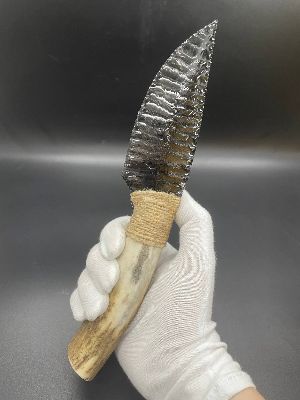 Обсидиановый нож с рукоятью из рога оленя 23 см