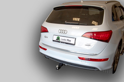 Фаркоп(прицепное) Лидер-Плюс для AUDI Q5 (8RB) 2008 -2017 ( ШАР ВСТАВКА 50*50 )(паспорт и сертификат в комплекте)(без электрики)A106-E