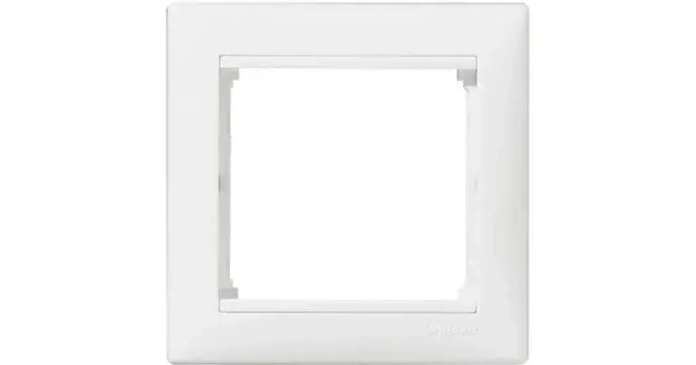 Выключатель одноклавишный Legrand Valena 774401+ рамка Legrand Valena 774451 белый- 1 шт.