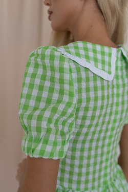 Платье зеленая клетка с воротником