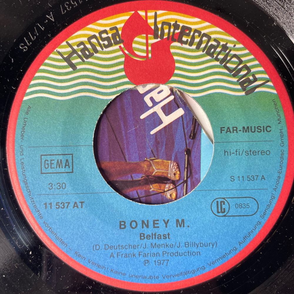 Винтажная виниловая пластинка 7 дюймов (маленькая пластинка) Boney M. Belfast / Plantation Boy (Германия 1977)