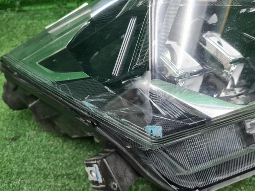 Фара правая Faw Besturn T77 (2018-н.в.) LED