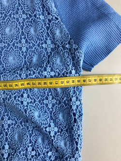 Джемпер с кружевной вставкой, визуально на 46 размер