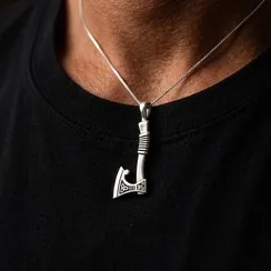Секира Перуна подвеска из серебра