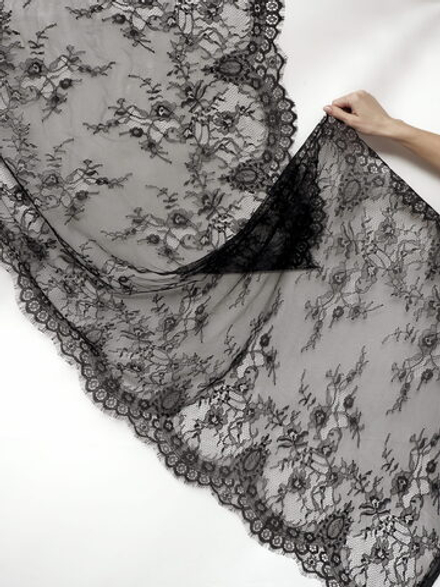 Кружево шантильи черное неэластичное ширина 70 см купон 2.9 м