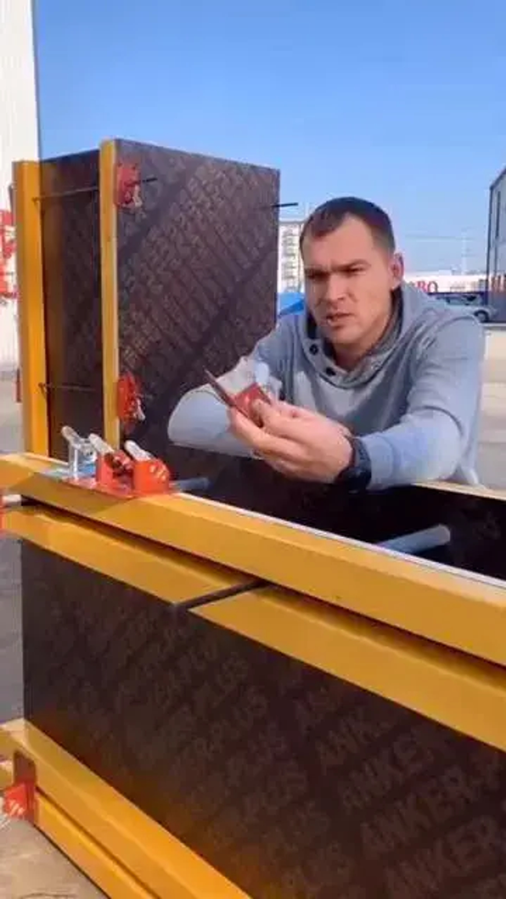 Пружинный зажим для опалубки HIT упаковка 50 шт.