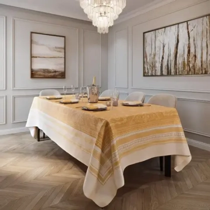 Скатерть Garnier Thiebaut Galerie Royale Reflets D'Or (174 х 174 см)