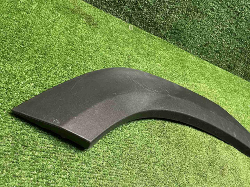 Накладка двери задняя правая Geely Atlas 2 (23-нв)