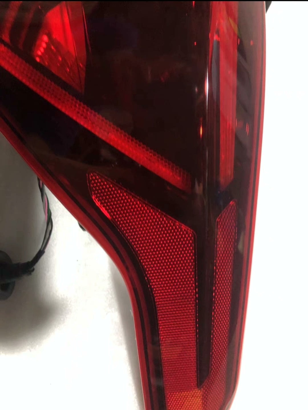Задний правый внешний фонарь Kia KX3 LED оригинал