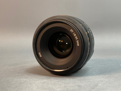 Sony DT 35mm 1.8 SAM