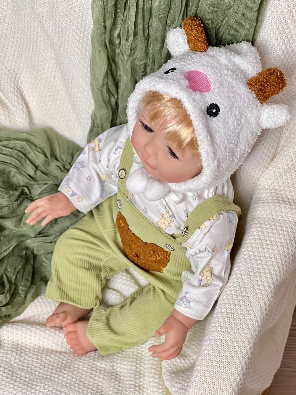 Кукла Реборн мягконабивная 55см в пакете (FA-575A)