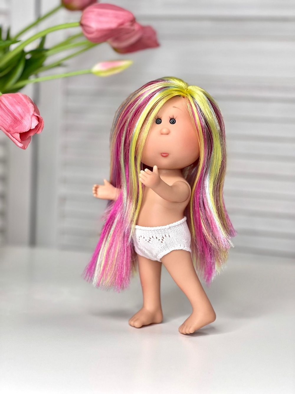 Кукла Nines виниловая 23см Little Mia (3152K)