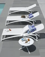 Регулируемый пластиковый стол Spritz Ø60х76-40 см, белый