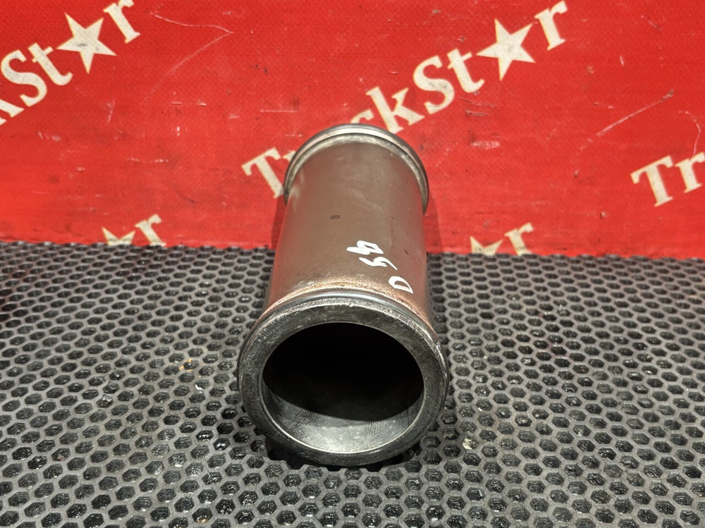 Патрубок интеркулера