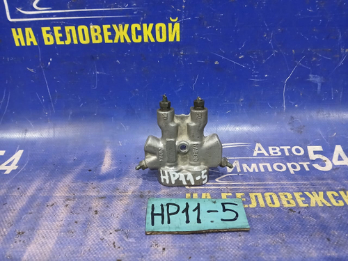 Распределитель тормозной NISSAN PRIMERA 1998