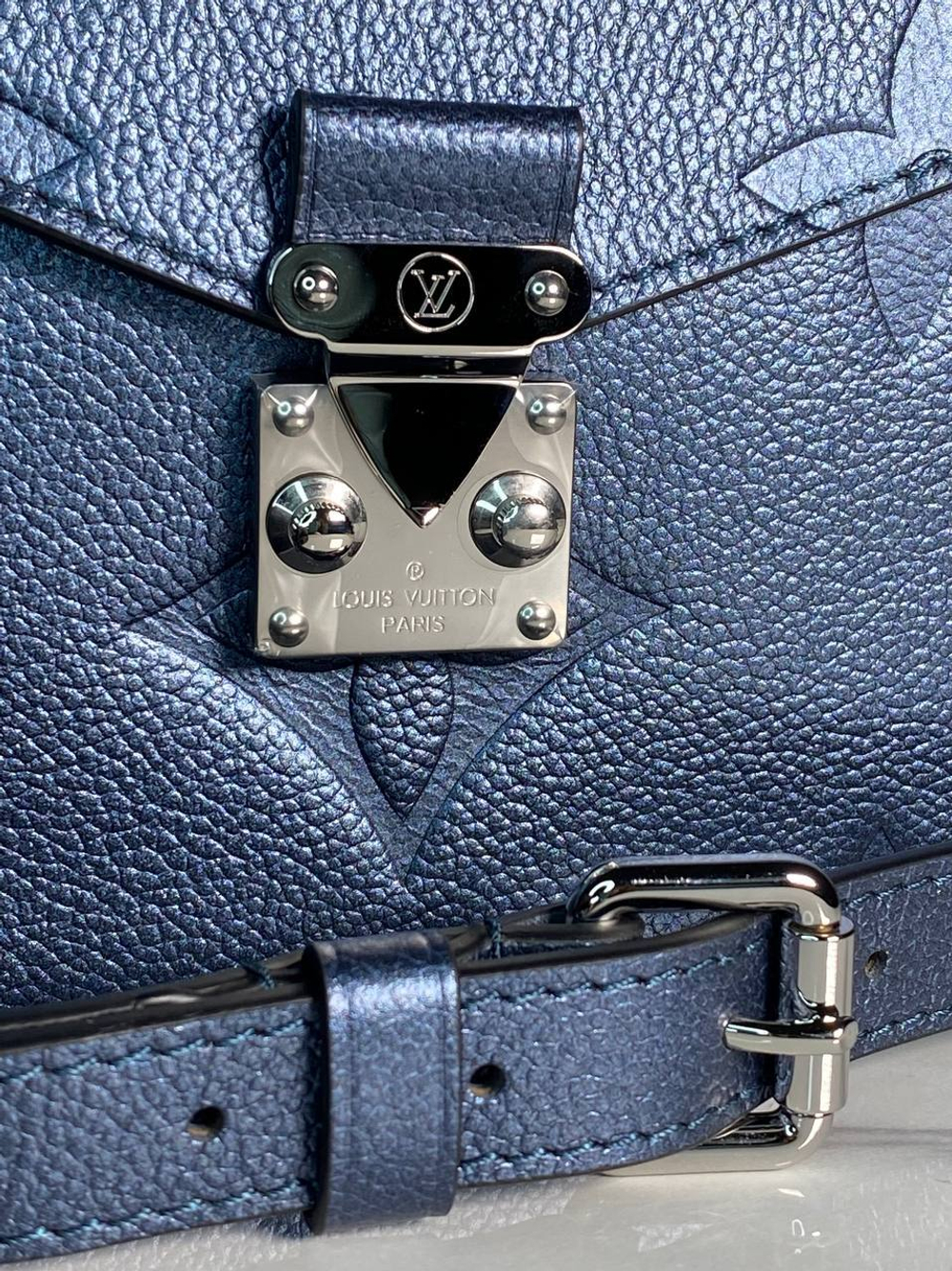 Сумка Louis Vuitton