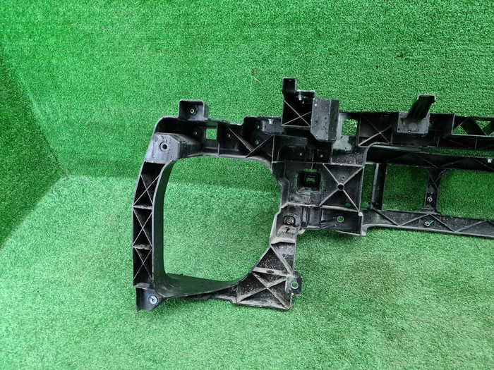 Телевизор Lixiang L9 (2022-н.в.)