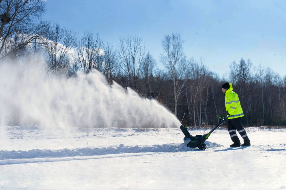 Снегоуборщик аккумуляторный Greenworks 82SN22 Арт. 2603307, 82V, 56 см, бесщеточный, без АКБ и ЗУ