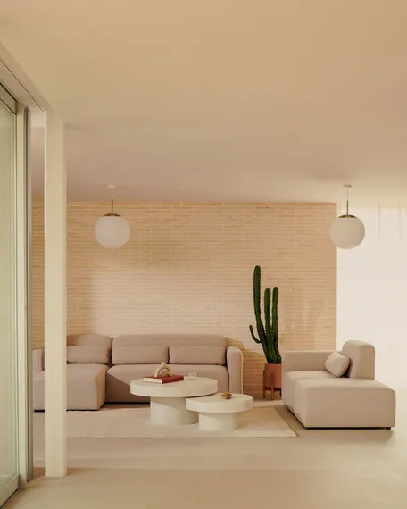 Neom 2-х местный диван со задним модулем бежевого цвета 244 см