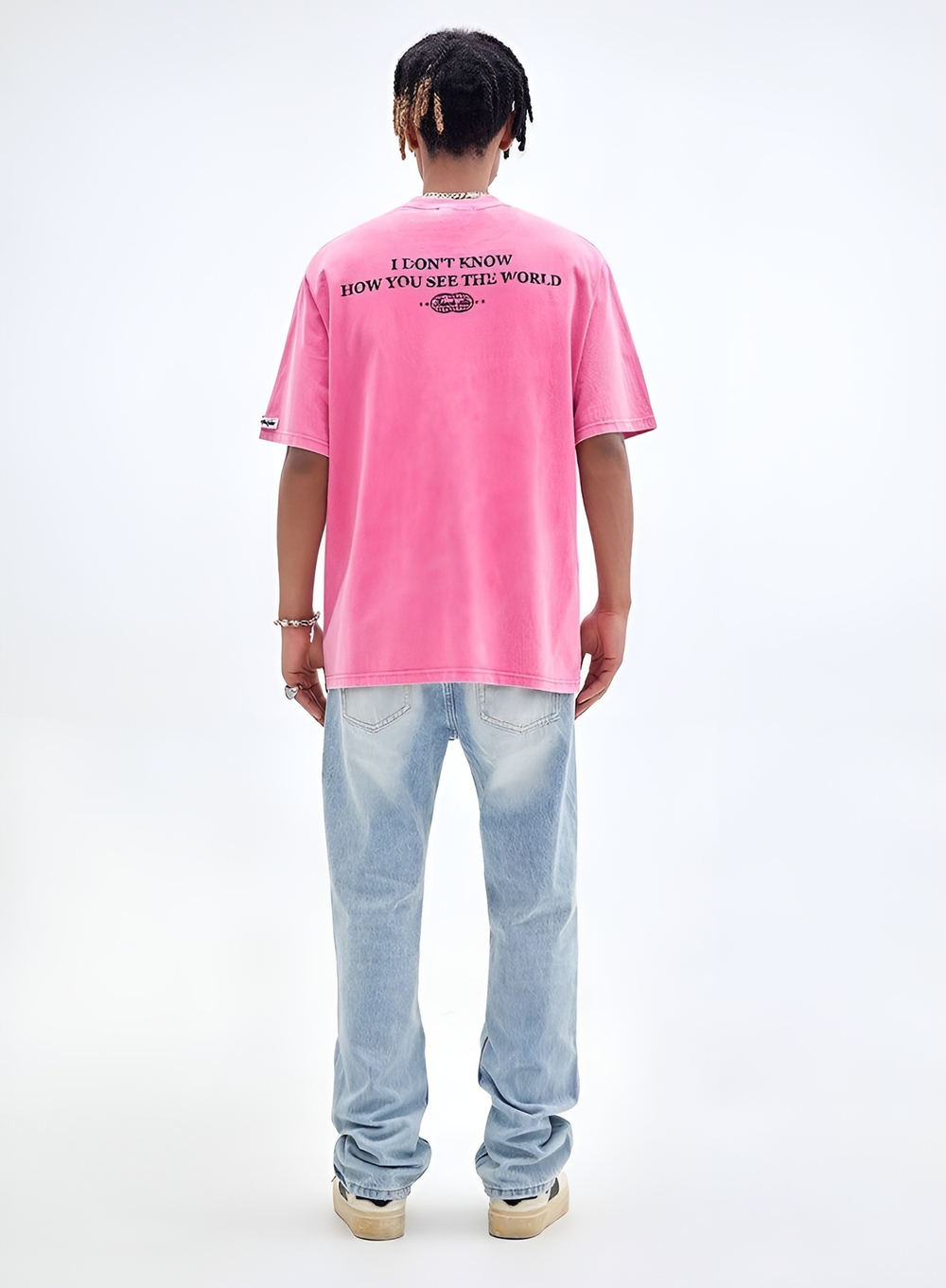 Купить розовую мужскую футболку фото