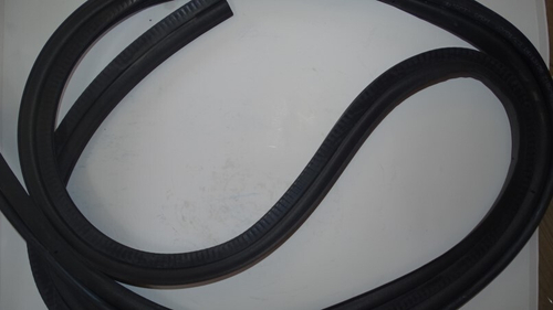 Уплотнитель багажника /2180 Lada Vesta/ (АО БРТ)