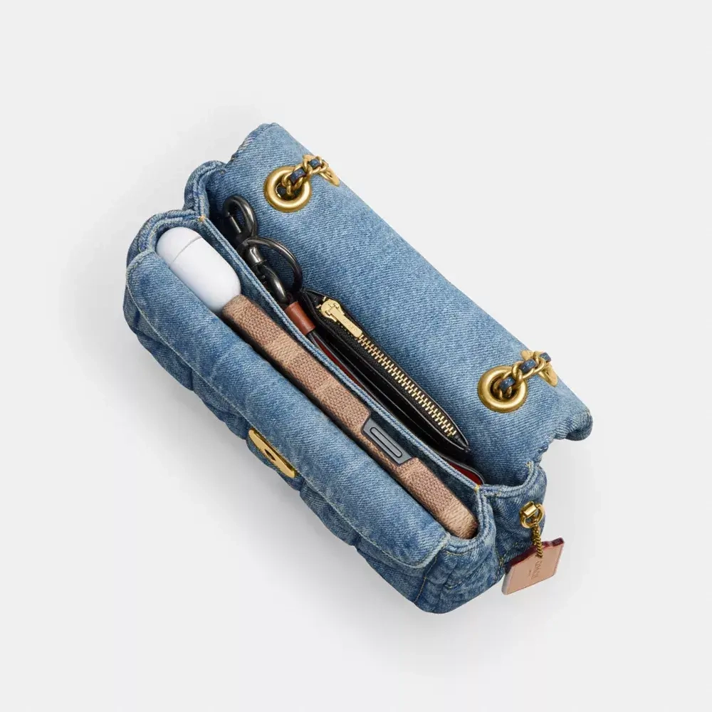 COACH СУМКА ЧЕРЕЗ ПЛЕЧО TABBY 20 С МЯГКОЙ ПОДКЛАДКОЙ, ИНДИГО