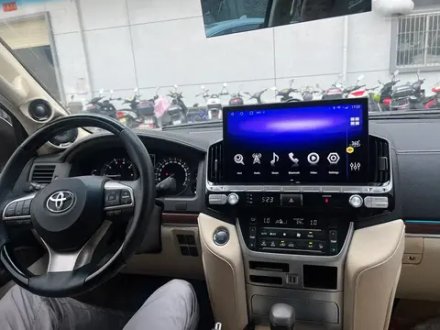 Магнитола для Toyota Land Cruiser 200 2015-2021 (с JBL и 360) - Carmedia KP-T1304 на Android 10, 6Гб+128Гб, 4G SIM-слот, CarPlay