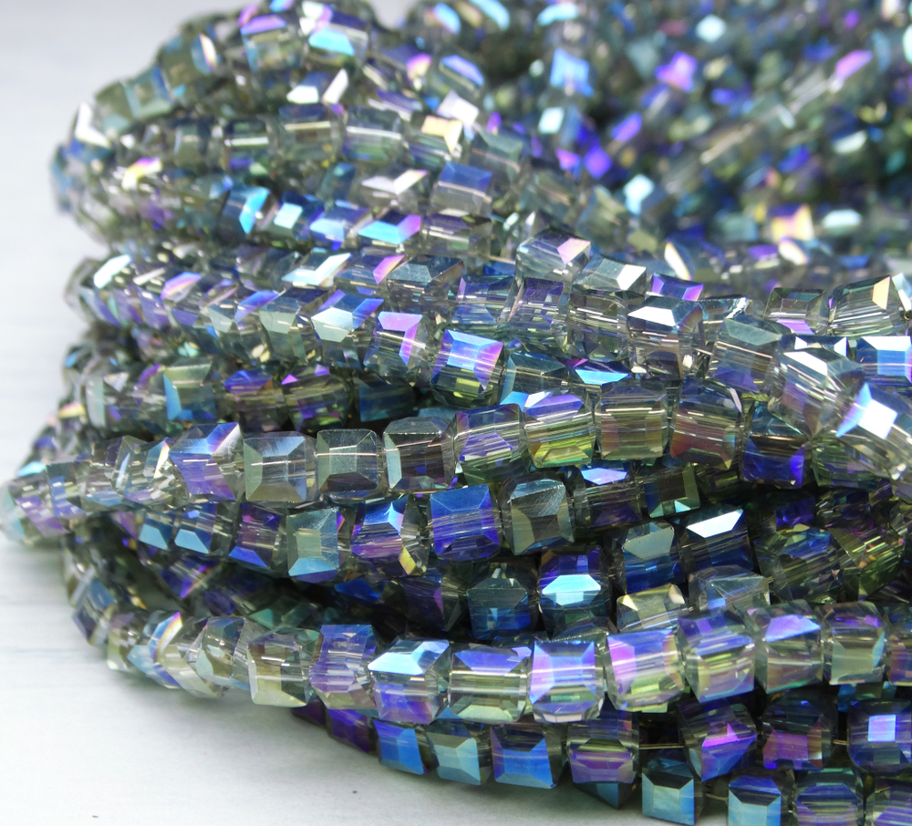 БВ029ДН4 Хрустальные бусины квадратные, цвет: серый с цв. AB прозрачный, 4 мм, кол-во: 44-45 шт.