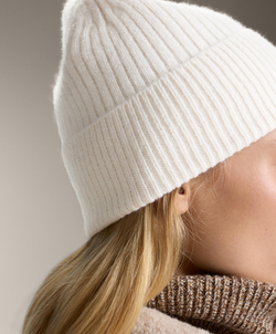 Oysho Шапка из 100% кашемира, экрю