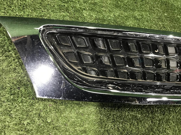 Решетка радиатора KIA Rio 4 X-Line (2017-2020)